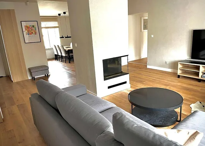 Grand Apartment - Old Town & City Center